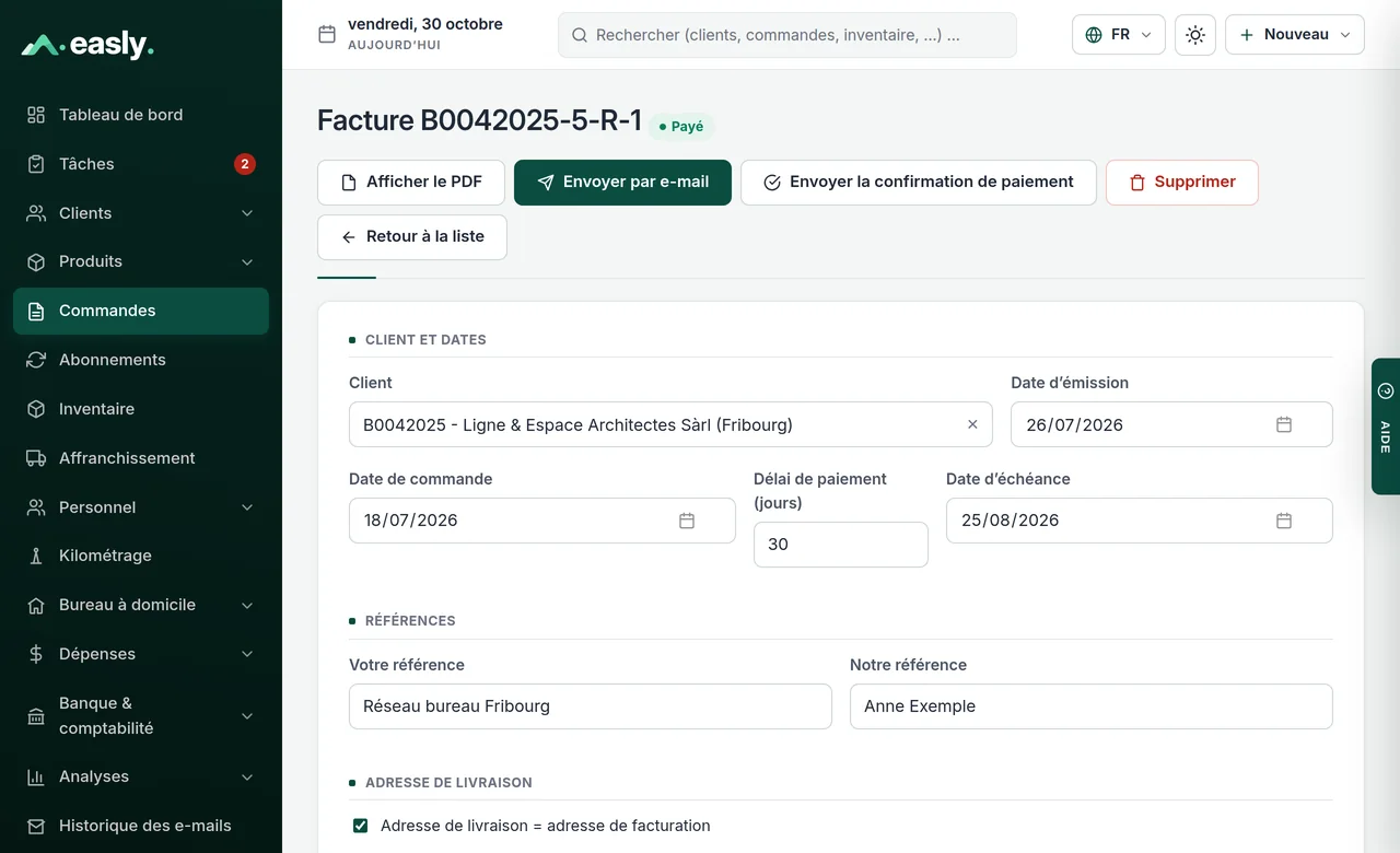 Facture dans Easly avec client, échéance, référence et actions pour PDF, e-mail et confirmation de paiement